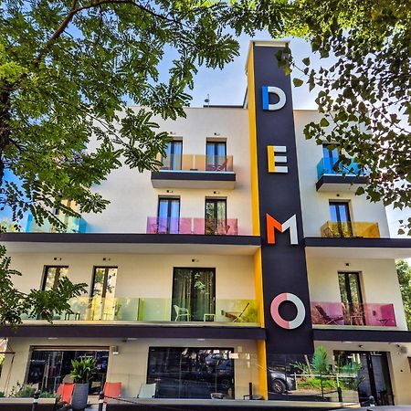 Demo Hotel Design Emotion Римини Екстериор снимка