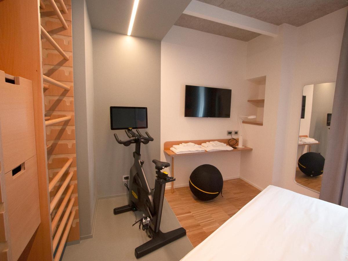 Demo Hotel Design Emotion Римини Екстериор снимка