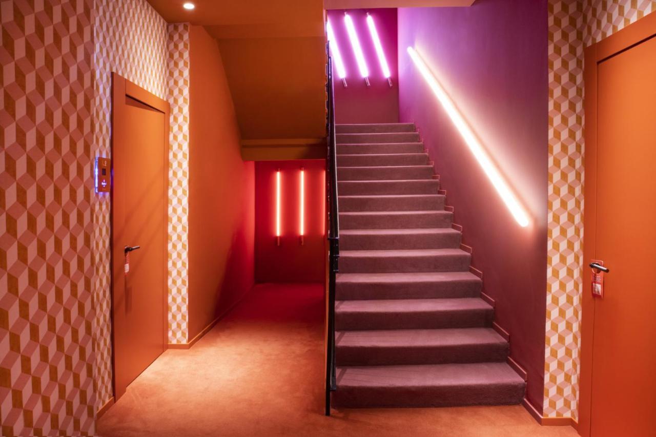 Demo Hotel Design Emotion Римини Екстериор снимка