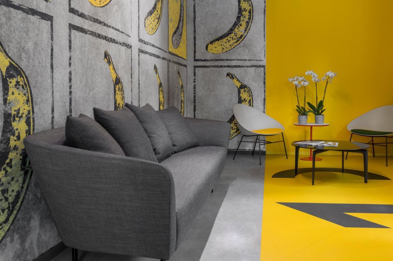 Demo Hotel Design Emotion Римини Екстериор снимка