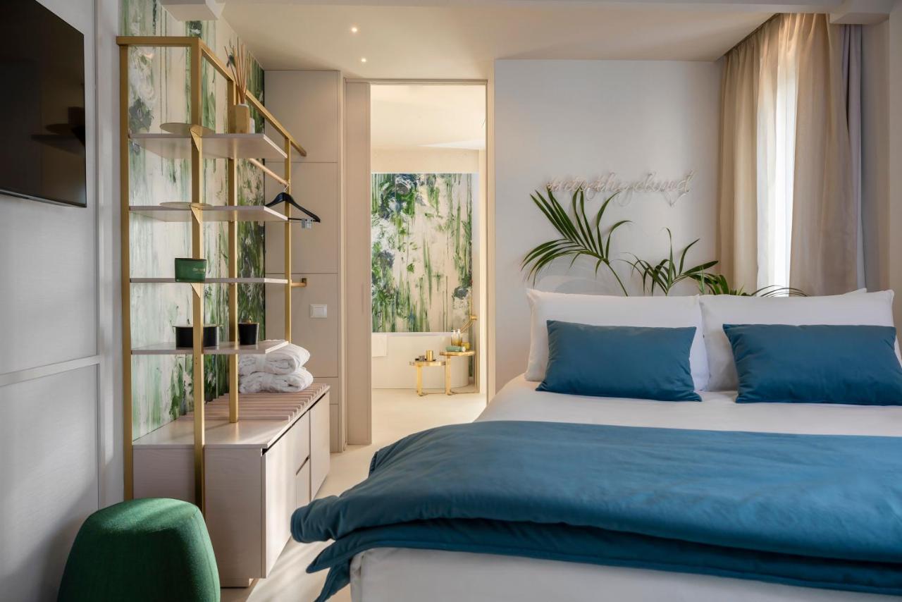 Demo Hotel Design Emotion Римини Екстериор снимка