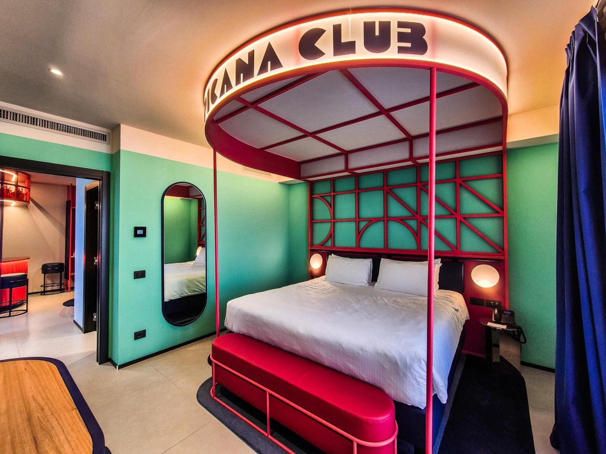 Demo Hotel Design Emotion Римини Екстериор снимка